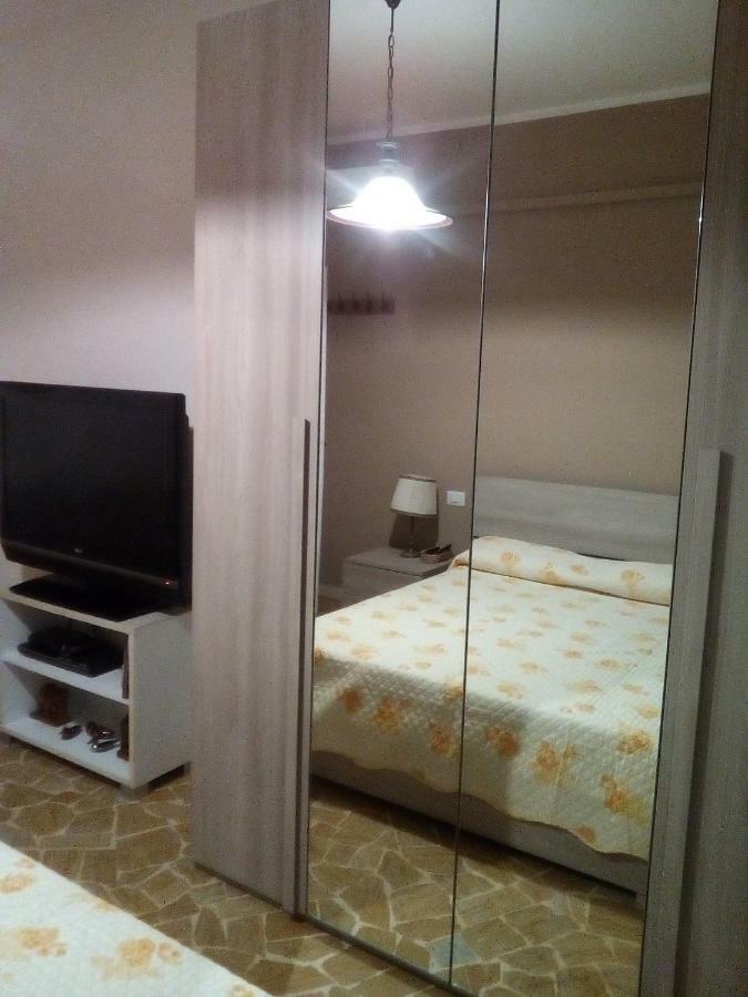 Appartamento Palmanova Vicino Alla Metropolitana Milánó Kültér fotó